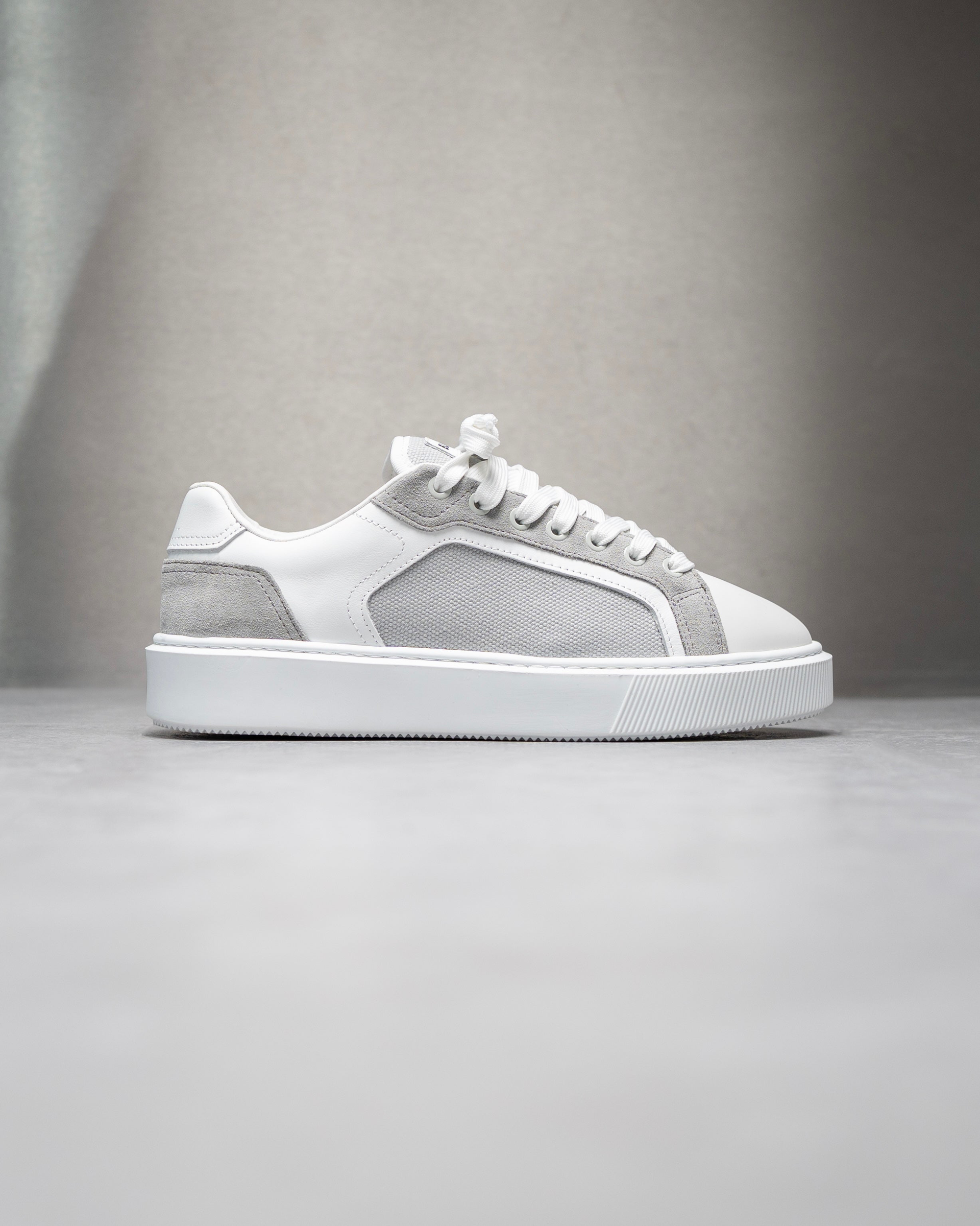 Blaekh Staple Sneaker White/Grey